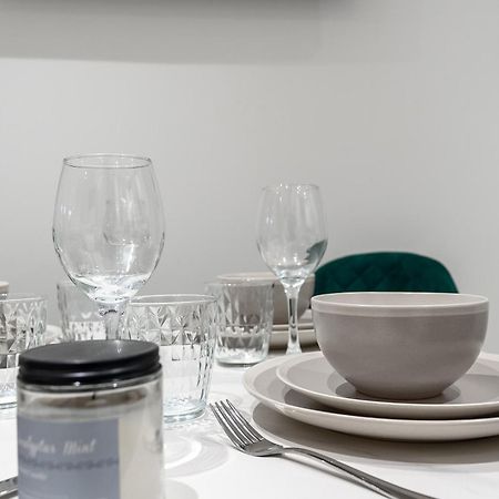Beautiful Flat Near Central London - Entire Flat - Equipped Kitchen - Private Bathroom Esterno foto