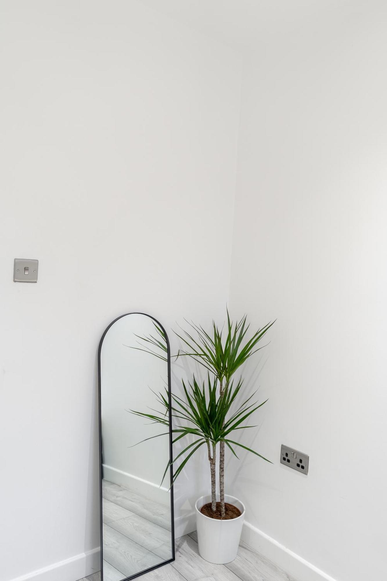 Beautiful Flat Near Central London - Entire Flat - Equipped Kitchen - Private Bathroom Esterno foto