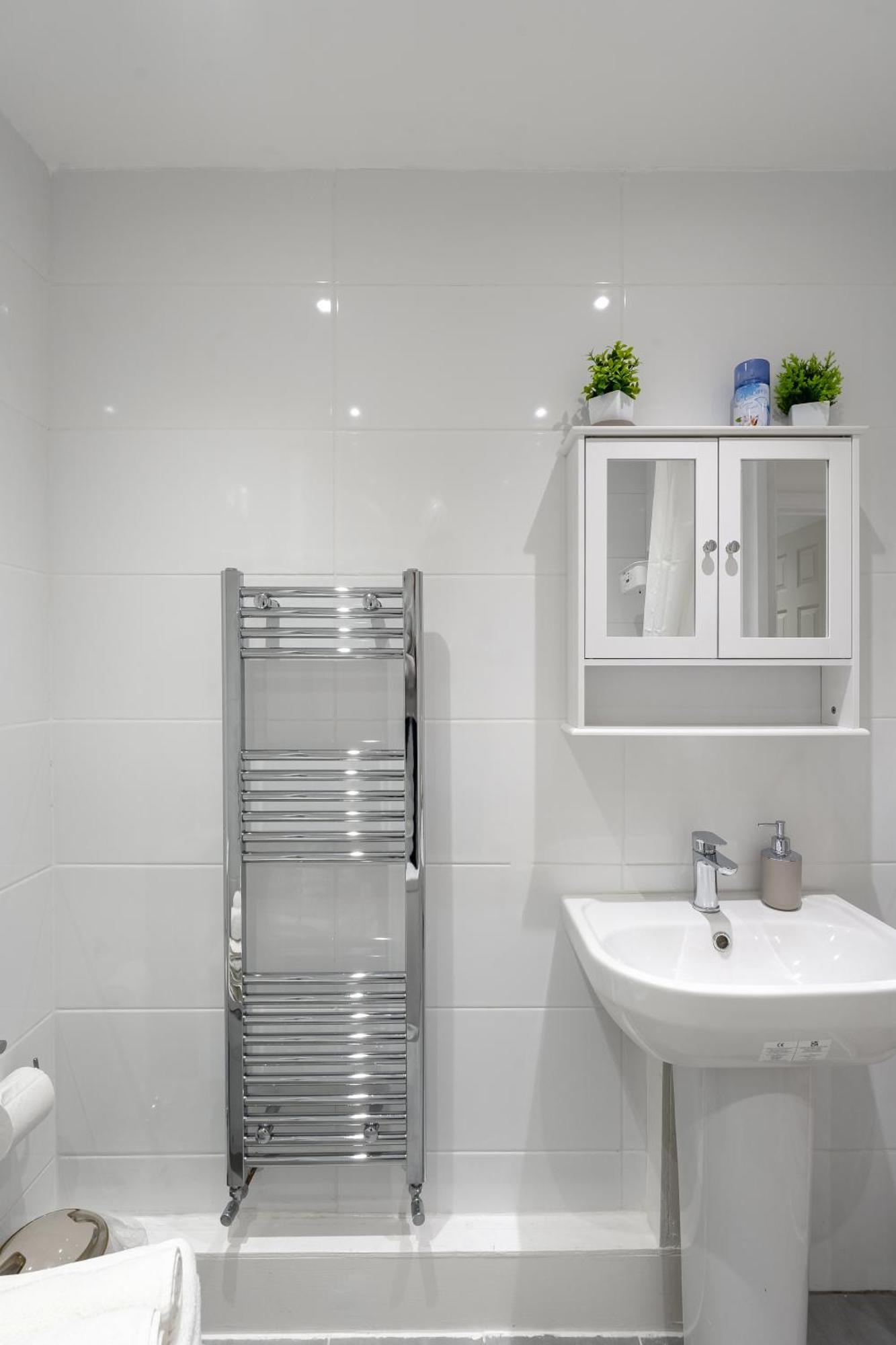 Beautiful Flat Near Central London - Entire Flat - Equipped Kitchen - Private Bathroom Esterno foto