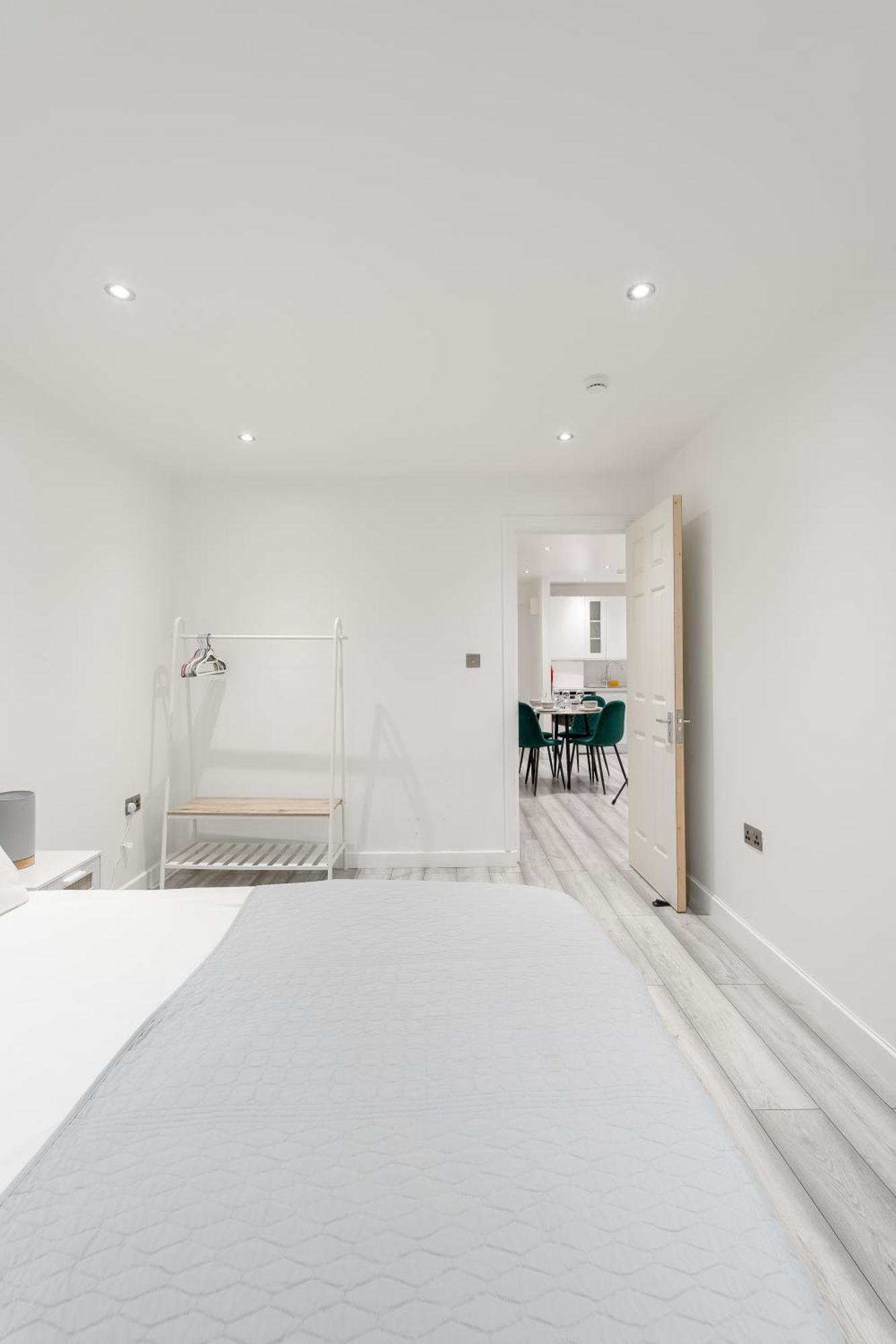 Beautiful Flat Near Central London - Entire Flat - Equipped Kitchen - Private Bathroom Esterno foto