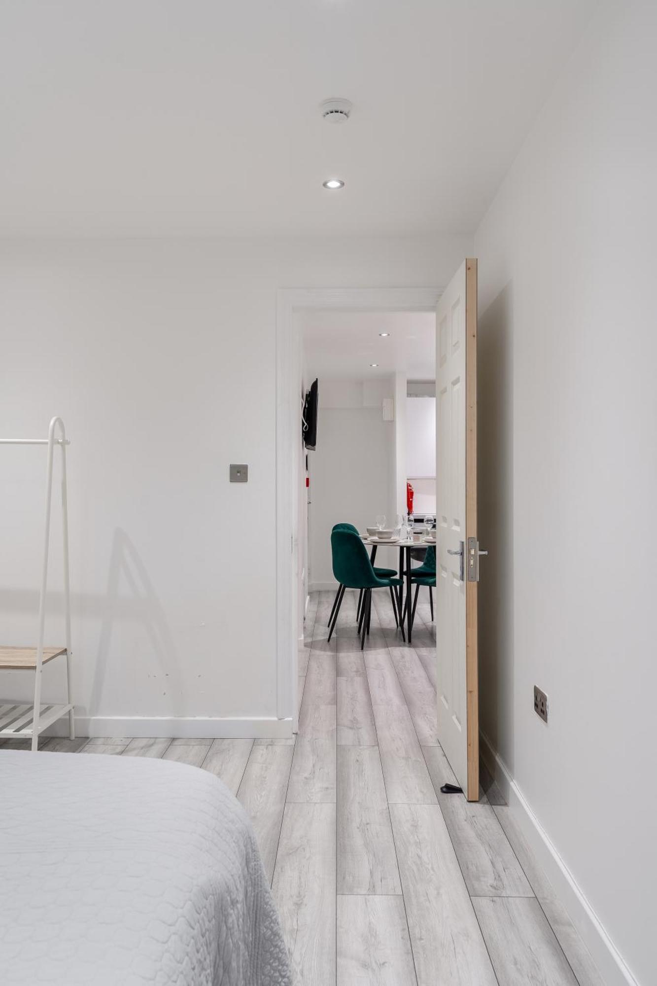 Beautiful Flat Near Central London - Entire Flat - Equipped Kitchen - Private Bathroom Esterno foto