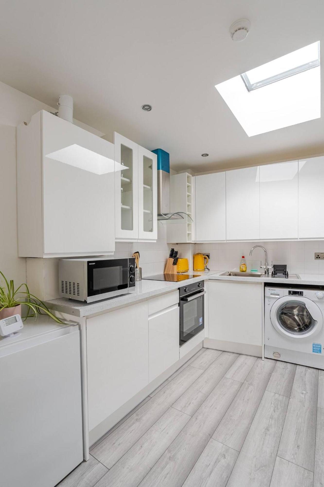 Beautiful Flat Near Central London - Entire Flat - Equipped Kitchen - Private Bathroom Esterno foto